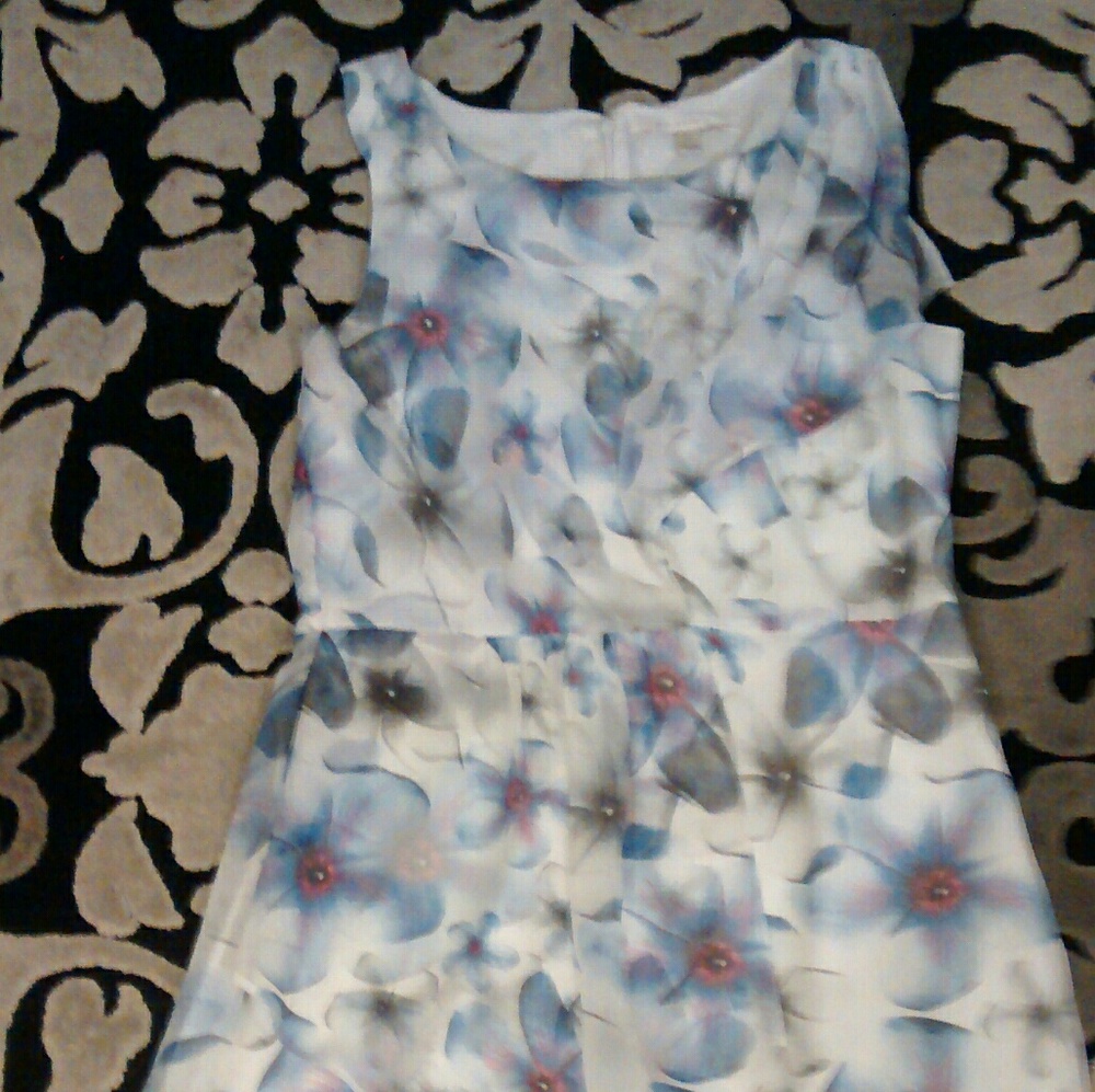 Lc Lauren Conrad Cute summer Floral white dress